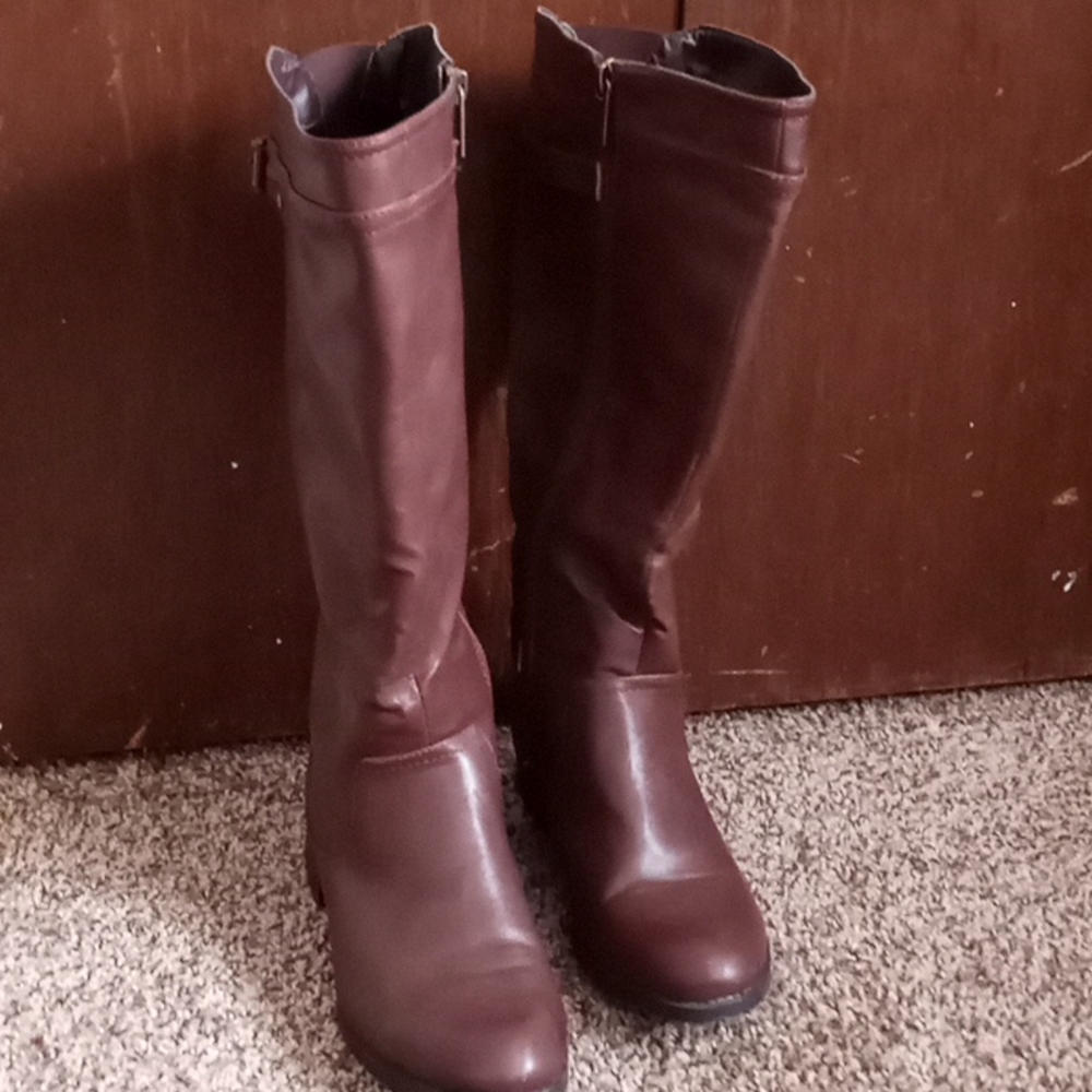 Tall boot - Picture 2 of 6